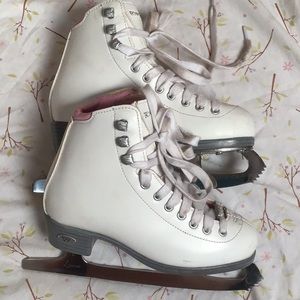 Riedell Pearl Ice Skates Girls figure skates